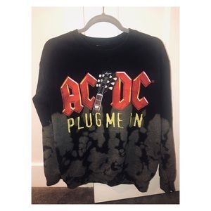 AC/DC PULLOVER